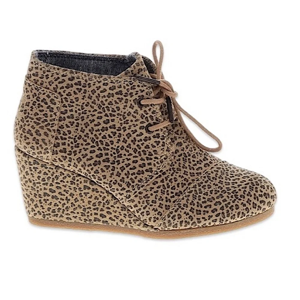 Toms | Women’s tan/black Kala Desert Cheetah Leopard Print Wedge laceup shoe 7.5